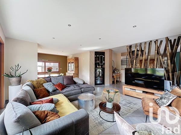 Maison à vendre 8 pièces 215 m² Laval