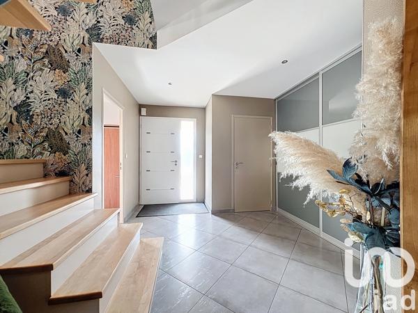 Maison à vendre 8 pièces 215 m² Laval