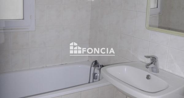 Location Appartement 3 pièces 71 m² - ÉTampes 91150