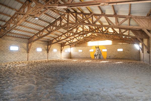Propriété équestre et gîtes de charme à Saint Ouen des Toits (15 min de Laval)