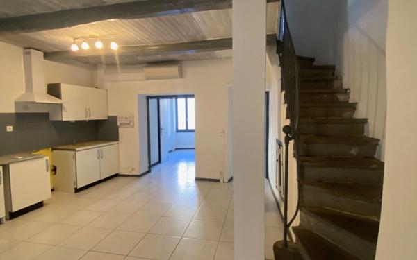 Maison à vendre    5 pièces •  Joyeuse