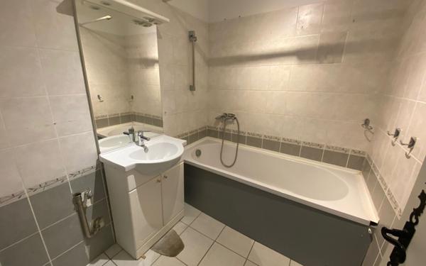 Maison à vendre    5 pièces •  Joyeuse