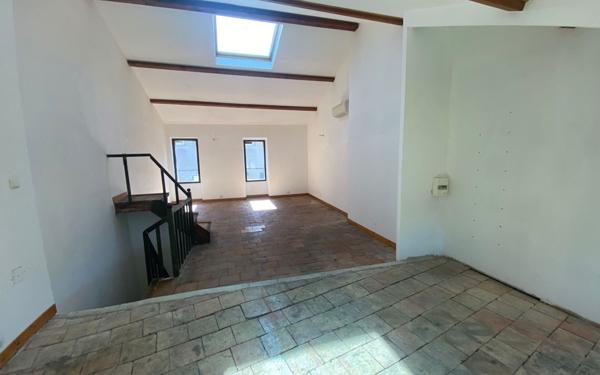 Maison à vendre    5 pièces •  Joyeuse