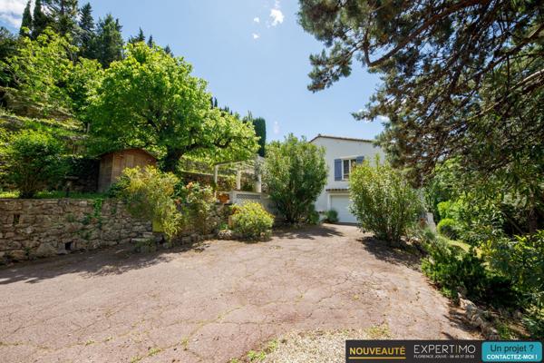 Châteauneuf-Grasse (06740) MAISON (5P) 112m2 - PISCINE - TERRAIN 2200m2