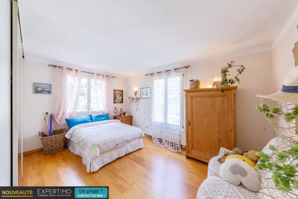 Châteauneuf-Grasse (06740) MAISON (5P) 112m2 - PISCINE - TERRAIN 2200m2