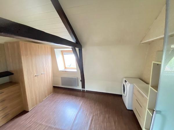 Roncq (59223) Immeuble Local commercial + appartement F5 en duplex
