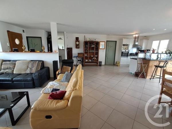 Maison à vendre  6 pièces - 141 m 2   SALIES DU SALAT  - 31