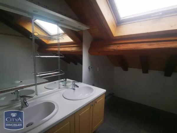 Appartement à louer 3 pièces 80.43m² Feigères (74160)