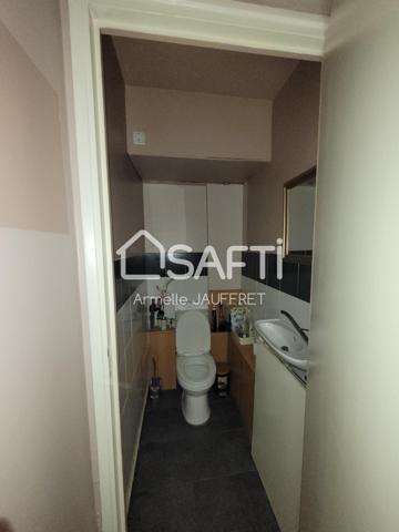 A deux pas de la porte de Paris local commercial