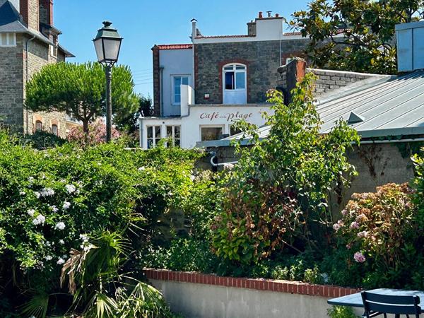 Dinard Saint-Énogat | Maison en pierre de caractère avec dépendance, à deux pas de la plage