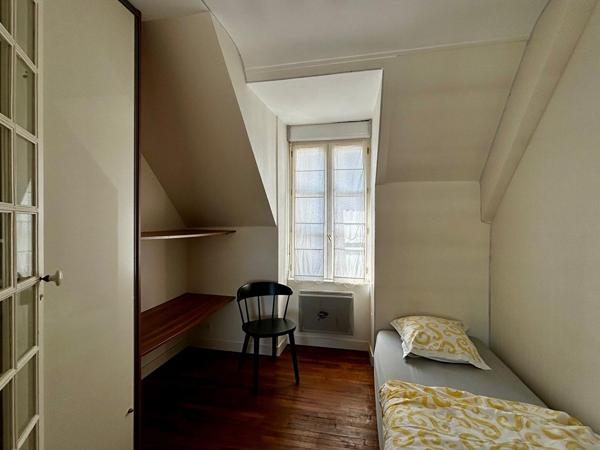 Dinard Saint-Énogat | Maison en pierre de caractère avec dépendance, à deux pas de la plage