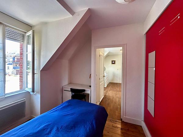 Dinard Saint-Énogat | Maison en pierre de caractère avec dépendance, à deux pas de la plage