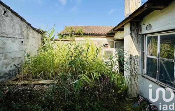 Maison à vendre 5 pièces 150 m² Roullet-Saint-Estèphe