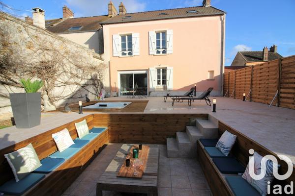 Maison 7 pièces de 164 m² à Mormant (77720)