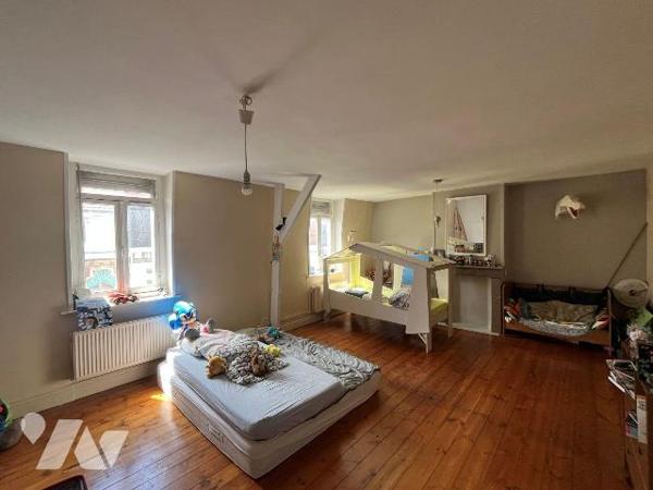 MAISON "ROSENDALIENNE" - 232 m2 habitables - 4 chambres (possibilité 5) - 2 salles de bains - j...