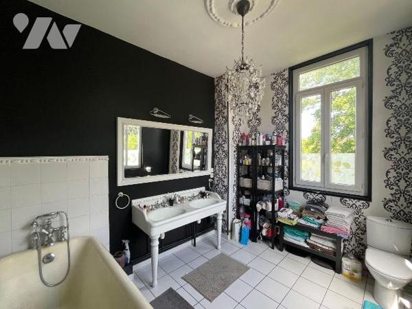 MAISON "ROSENDALIENNE" - 232 m2 habitables - 4 chambres (possibilité 5) - 2 salles de bains - j...