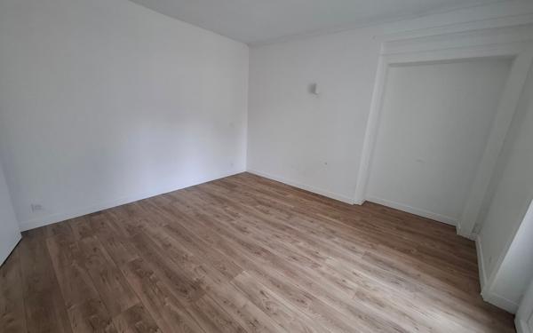 Appartement à louer    3 pièces • 96,90 m2 Compiègne