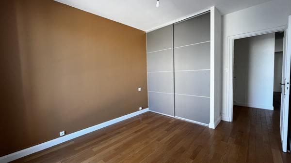 Appartement 3 pièce(s) 2 chambre(s) 103.35 m²