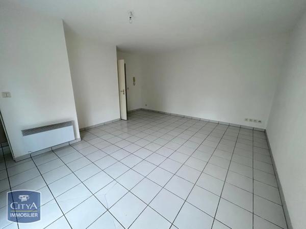 Appartement à louer 2 pièces 47.77m² Bagnères-de-Bigorre (65200)