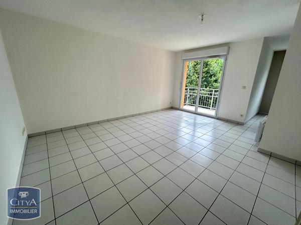 Appartement à louer 2 pièces 47.77m² Bagnères-de-Bigorre (65200)