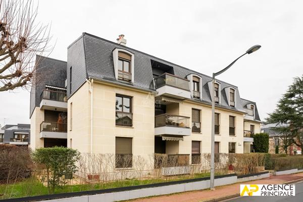 Appartement - Rez de jardin - Petit parc - Terrasse €650 000 ** - Référence 4476