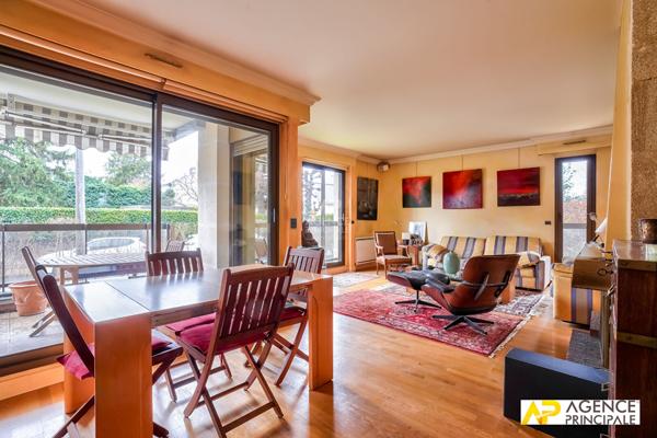 Appartement - Rez de jardin - Petit parc - Terrasse €650 000 ** - Référence 4476