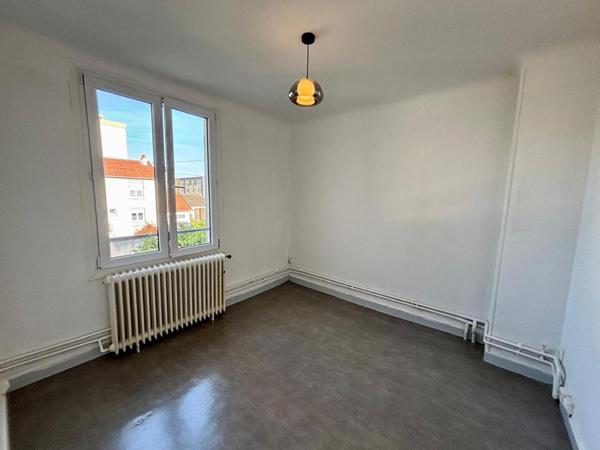 Maison Nevers 5 pièce(s) 89.87 m2 - 3 chambres - jardin