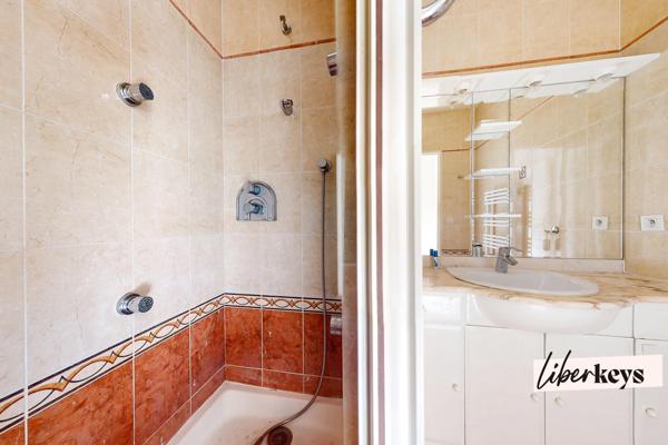 Saint-Raphaël - Appartement de prestige au coeur du quartier recherché de Boulouris et à 350 m à pied de la mer.