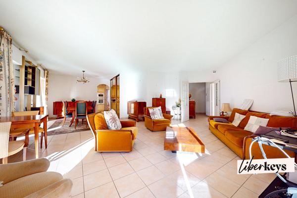 Saint-Raphaël - Appartement de prestige au coeur du quartier recherché de Boulouris et à 350 m à pied de la mer.