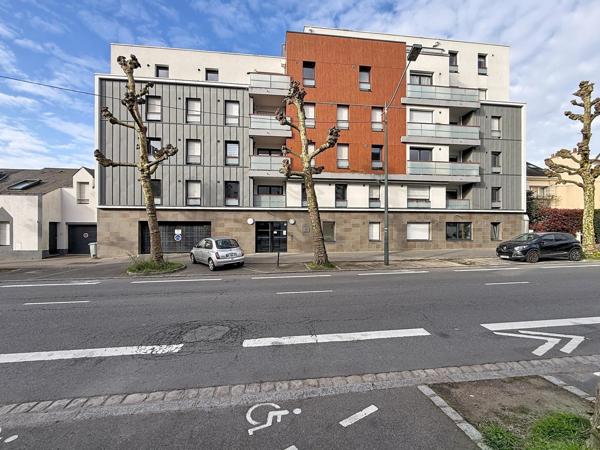 T2 lumineux avec balcon et parking – Résidence récente à Nantes