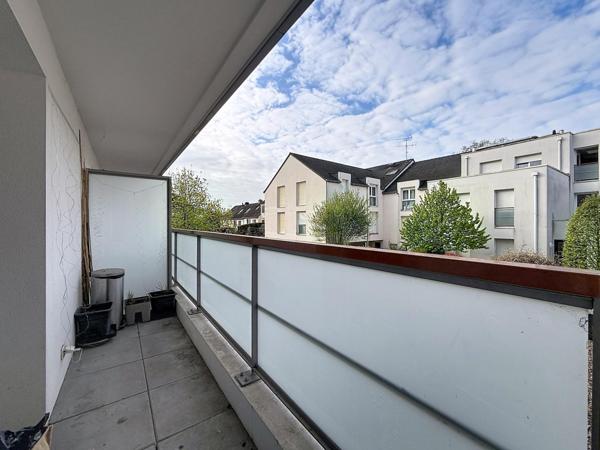 T2 lumineux avec balcon et parking – Résidence récente à Nantes