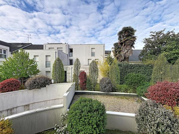 T2 lumineux avec balcon et parking – Résidence récente à Nantes