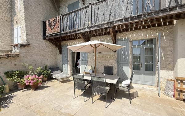 Vente Maison de village 3993-Demeure de caractère rénové(e) Castelnau-montratier   