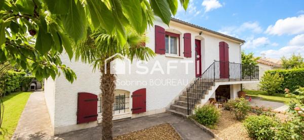 Maison familiale avec jardin à Échiré