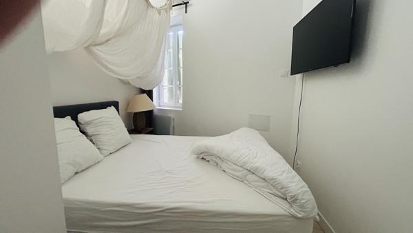 Maison
         4 pièces
        - 96 m² Bien prestige 582 750 € *
