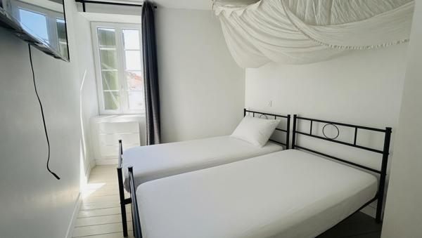 Maison
         4 pièces
        - 96 m² Bien prestige 582 750 € *