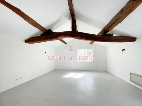 Appartement à louer 4 pièces de 85 m²