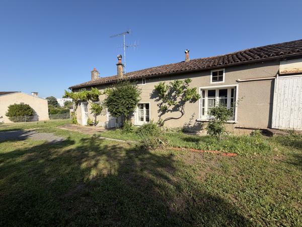 Maison de village
                                                                                                                                                                                                                                                                                                                        5 pièce(s)                                                                                                                                                                                                          2 chambre(s)                                                                                                                                                                                                          96.13  m²