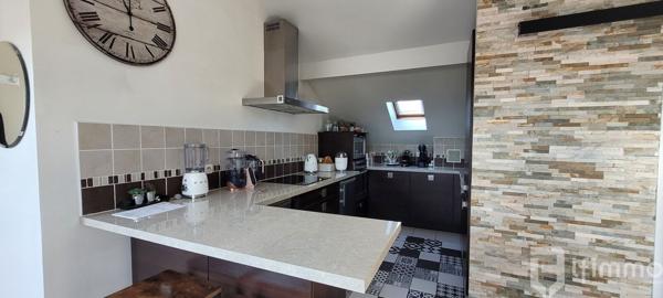 Appartement 3 pièces 68m² et box