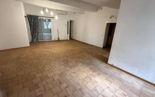 Vente Maison avec remise et jardin rénové(e) Oupia   