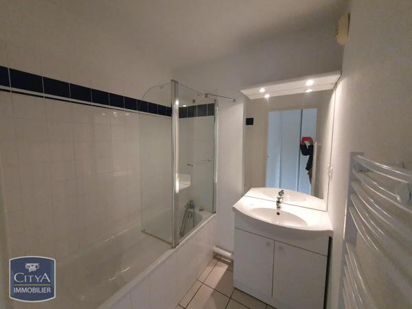 Appartement à louer 2 pièces 44.94m² Saint-Valery-en-Caux (76460)