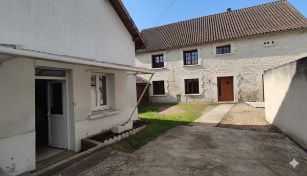 MAISON ANCIENNE AU CENTRE DE NAINTRE