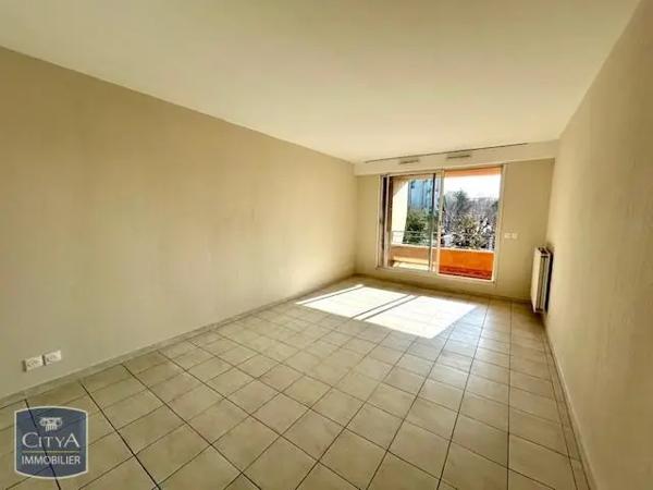 Appartement à louer 3 pièces 60.77m²
