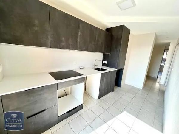 Appartement à louer 3 pièces 60.77m²