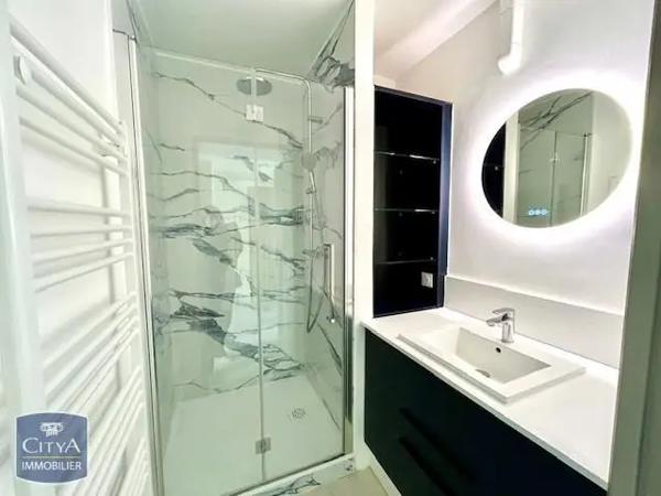 Appartement à louer 3 pièces 60.77m²