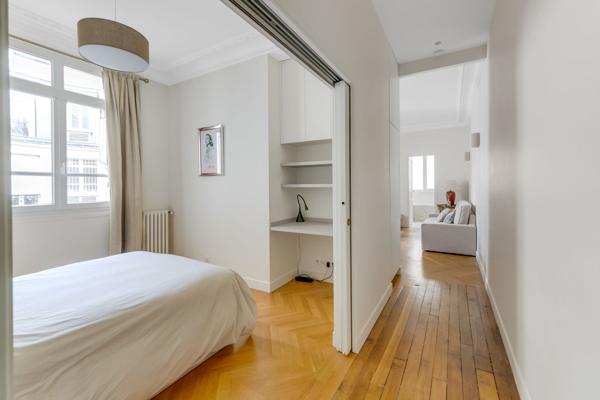 Vente Appartement108 m² - 4 Pièces - PARIS (75008)