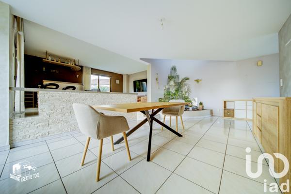 Maison à vendre 7 pièces 218 m² Vitry-sur-Orne