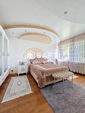 Grande maison individuelle avec fort potentiel