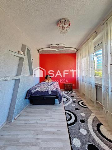 Grande maison individuelle avec fort potentiel