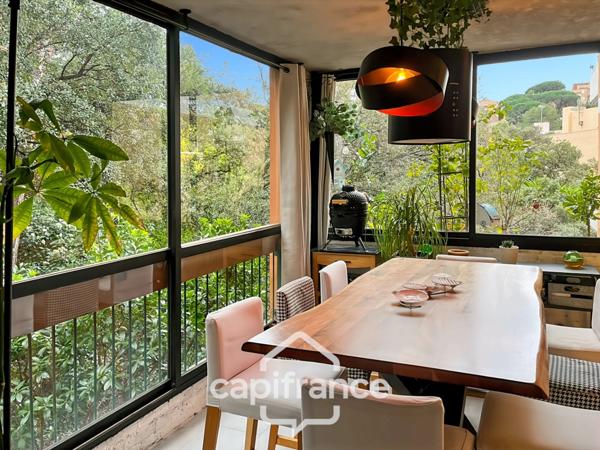 Appartement à vendre 4 pièces LA SEYNE SUR MER (83), grand T4 de 81m2 - Loggia - Garage et Cave.